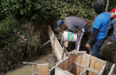 Construcción de sistema de agua en Perú